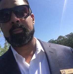 Meet your Posher, Alex